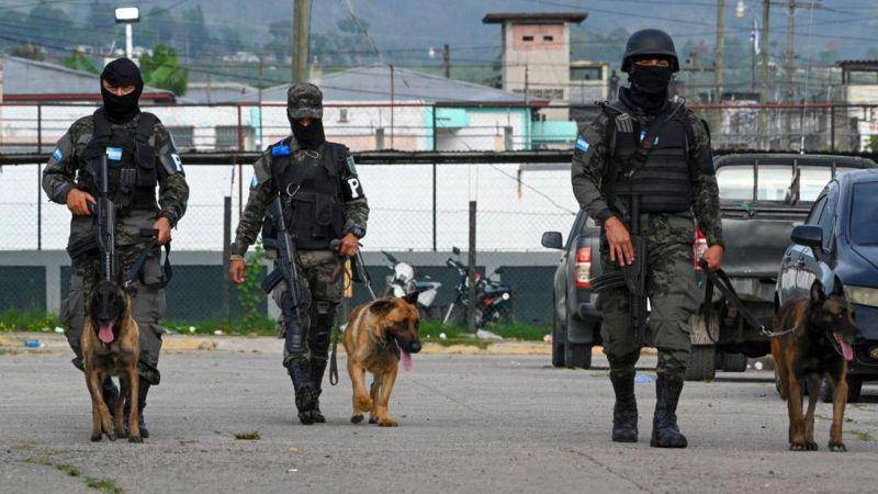 3 claves para entender el toque de queda impuesto en Honduras tras el brutal asesinato de 21 personas en un día