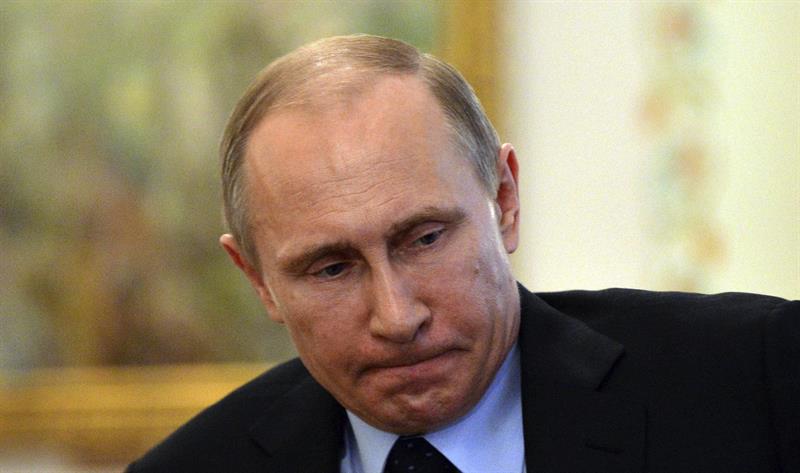 Putin llama a Obama a no sacrificar relaciones ruso-estadounidenses
