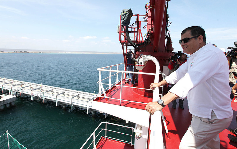 Presidente Correa recorrió estación de GLP en Monteverde