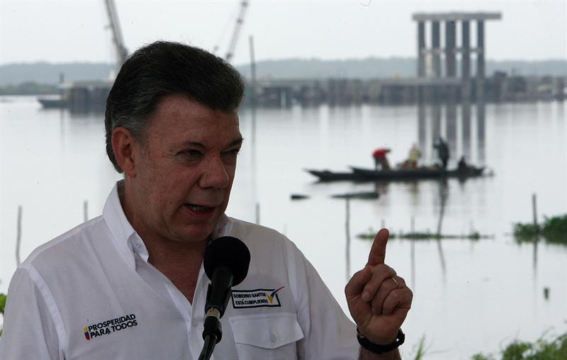 Presidente Santos exhorta a colombianos a superar odio y la guerra sucia