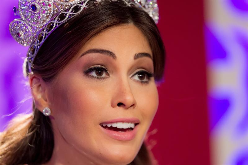 Miss Universo afirma que quiere trabajar a nivel social por Venezuela