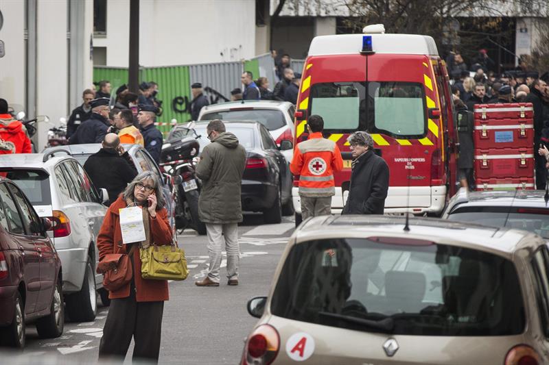 Se estrecha el cerco de los sospechosos de atentado contra Charlie Hebdo