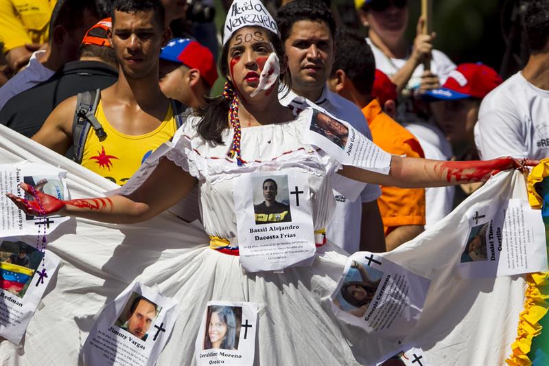 Suben a 33 los fallecidos por protestas contra Maduro en Venezuela