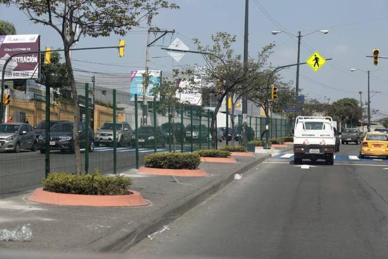 Ciudadanos reportan una balacera en la avenida Las Aguas, en el norte de Guayaquil