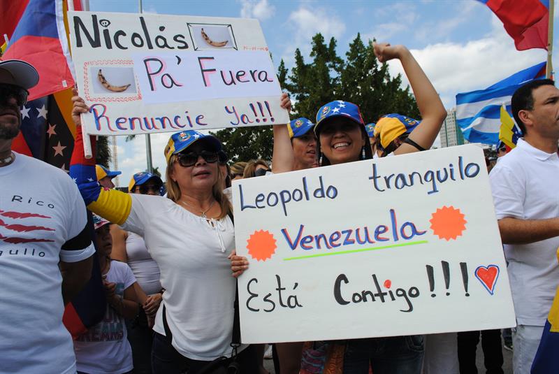 Leopoldo López dice que &quot;el cambio&quot; requiere de gente en la calle