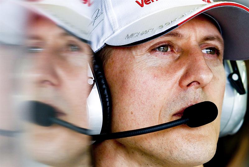 Médicos indican una leve mejoría de Michael Schumacher