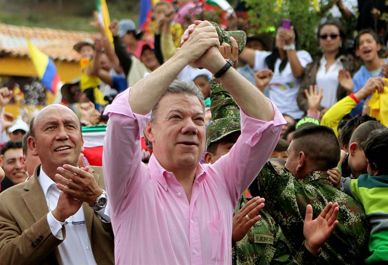 La izquierda colombiana crea una plataforma de apoyo electoral a Santos