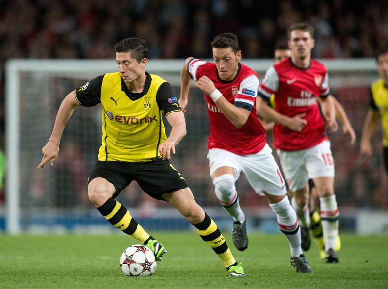 El Borussia de Lewandowski frena en casa al Arsenal de Özil