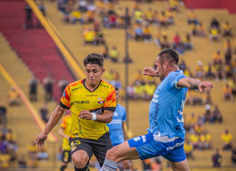 Juan Usma sumó 45 minutos con Barcelona SC ante el Macará en la Liga Pro.