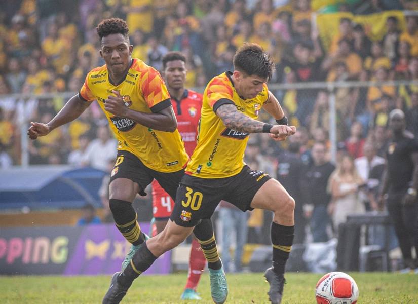 Brian Oyola sigue suspendido por su expulsión en el encuentro con Aucas.