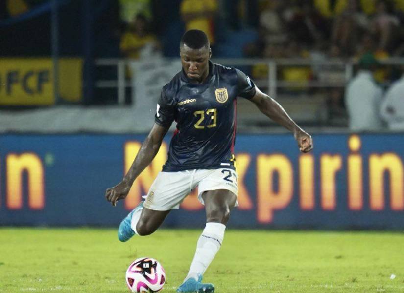 Moisés Caicedo fue una de las figuras en la victoria de Ecuador ante Colombia.