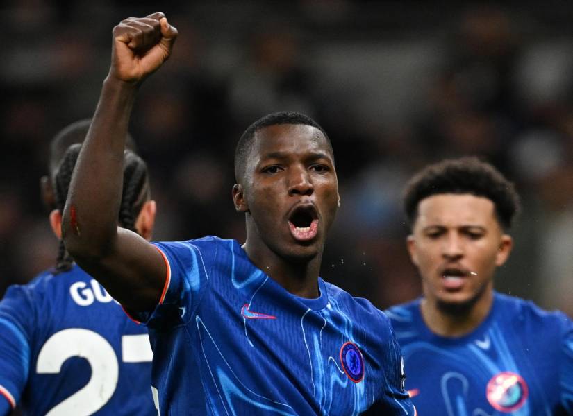 Moisés Caicedo fue clave para la remontada del Chelsea ante el Tottenham.