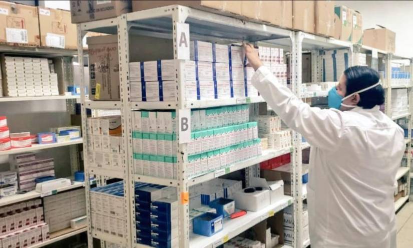 Gobierno inicia abastecimiento de medicinas en hospitales públicos del país