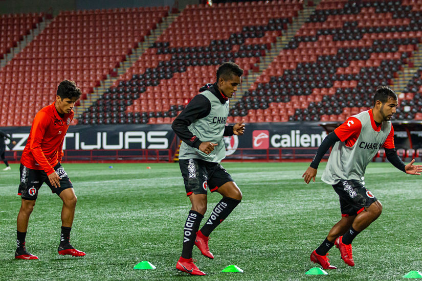 Fidel Martínez anota doblete y da asistencia en triunfo de Xolos