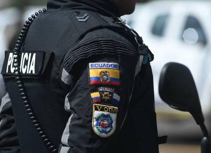Operativo policial en Guayaquil deja a adulto mayor herido