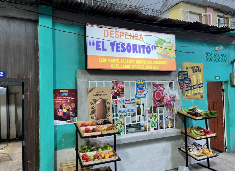 Tienda de abarrotes en el Barrio Cuba.