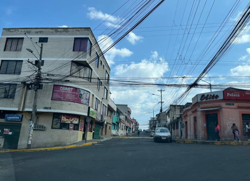 En la esquina de las calles Haití y Tapi en San Juan, en el Centro Histórico de Quito