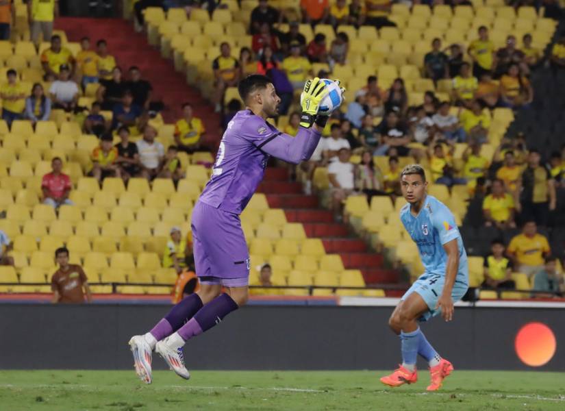 Rafael Romo, arquero de la Universidad Católica, fue convocado con la selección de Venezuela.