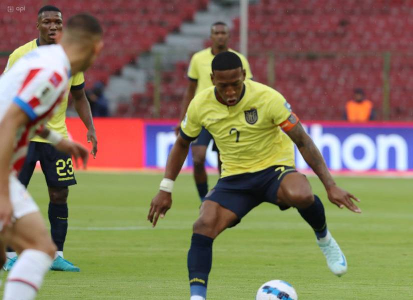 Pervis Estupiñán jugó 73 minutos ante Paraguay y más de 90 minutos frente a Uruguay.