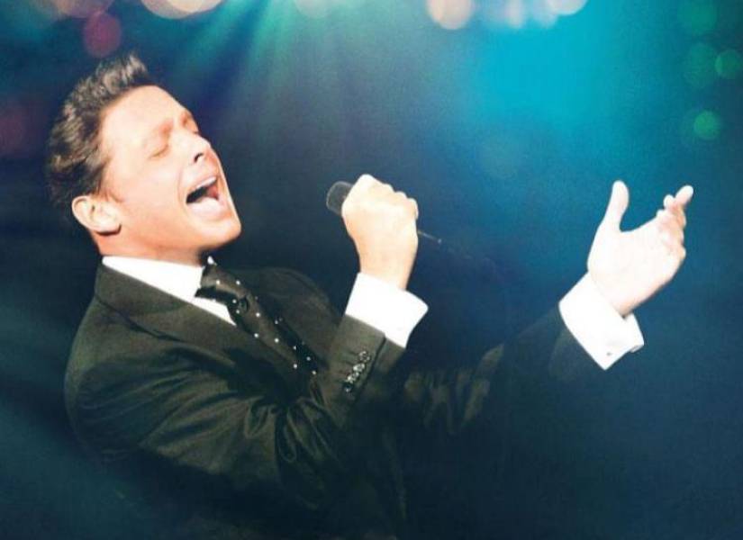 Fotografía del cantante Luis Miguel