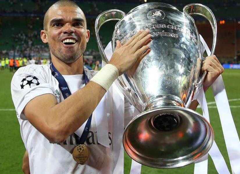 Pepe ganó 3 títulos de Champions League con el cuadro merengue.