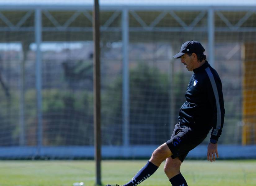 Guillermo Almada se convertirá en uno de los entrenadores mejores pagados de México.