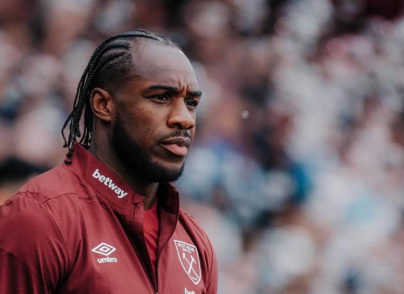 Michail Antonio se encuentra estable y fuera de peligro.