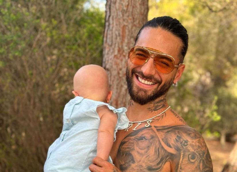 Imagen de archivo de Maluma junto a su pequeña princesa.