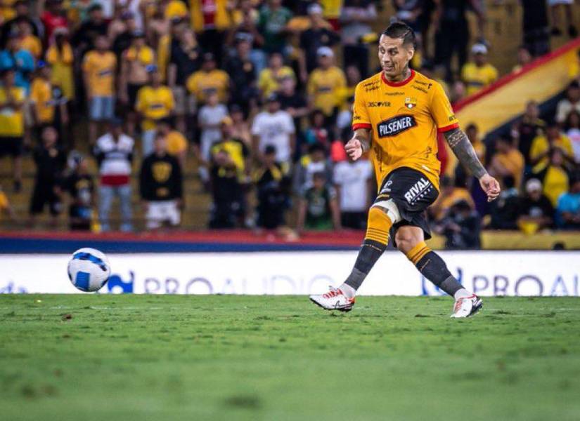 Archivo Jesús Trindade partido con Barcelona SC.