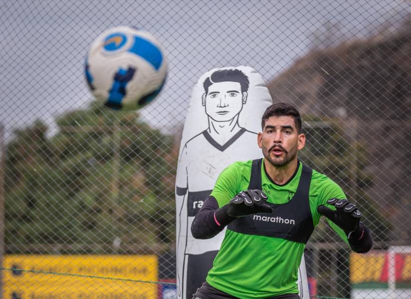 Víctor Mendoza ha sido titular en los últimos tres partidos de Barcelona SC.