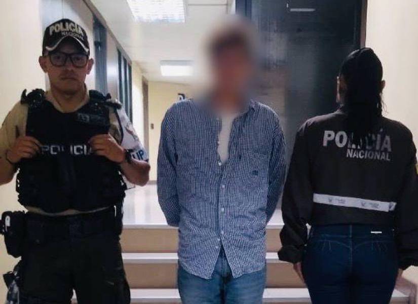 Fotografía del hombre detenido, presuntamente responsable del incendio.