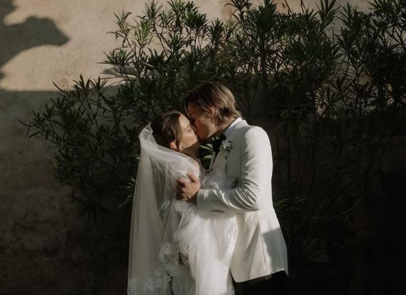 Estas son las fotos de la boda secreta de Millie Bobby Brown