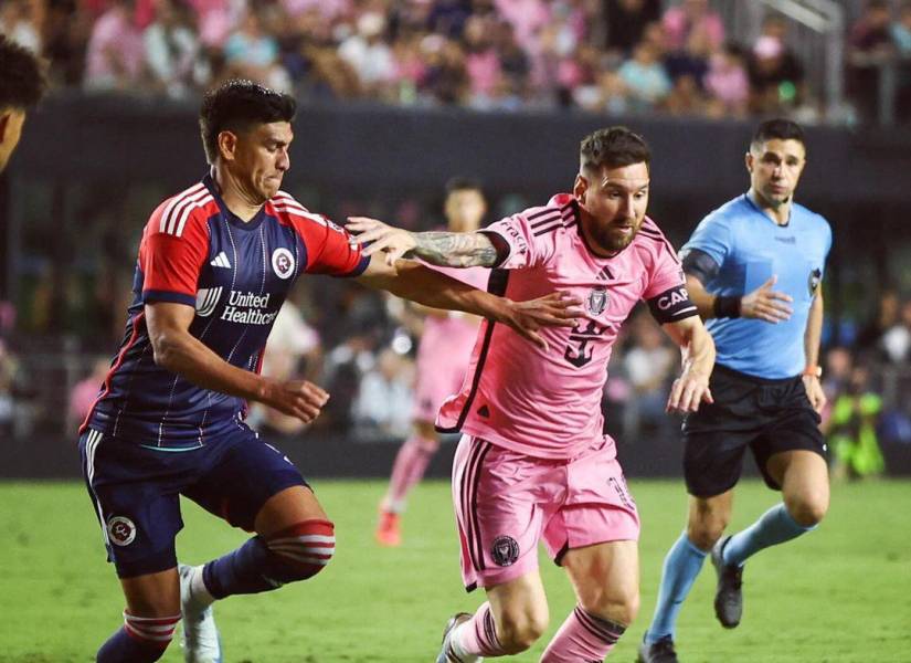 Xavier Arreaga busca equipo en la MLS.