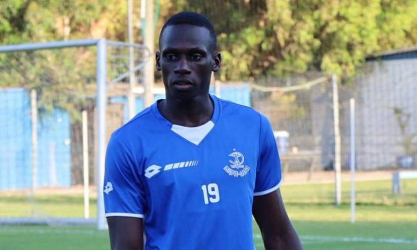 Jean Carlos Quiñónez en un entrenamiento con su equipo, Hapoel Petah Tikva (Israel)