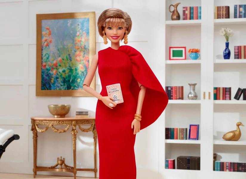 La Barbie Isabel Allende en una imagen difundida por Mattel.