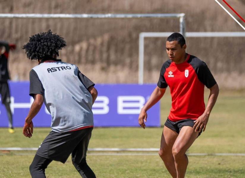 Jefferson Montero llega al AV25, después de ocho meses sin jugar, y puede enfrentar a Emelec por la Copa Ecuador.