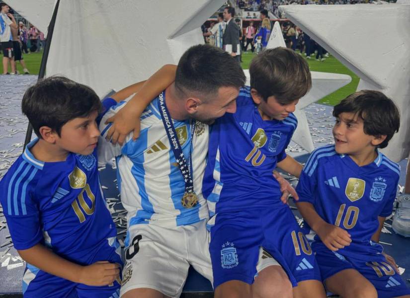 Messi junto a sus tres hijos tras la victoria en Copa América