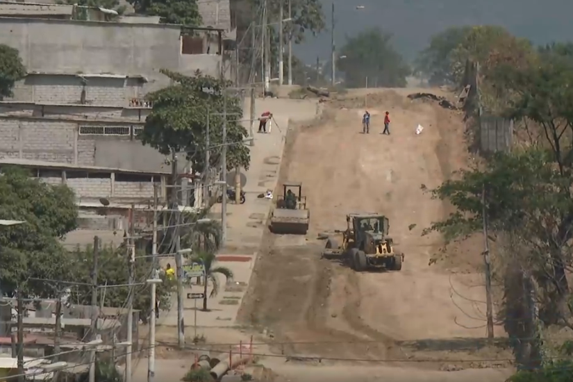 Varios negocios son afectados por obra inconclusa en el norte de Guayaquil