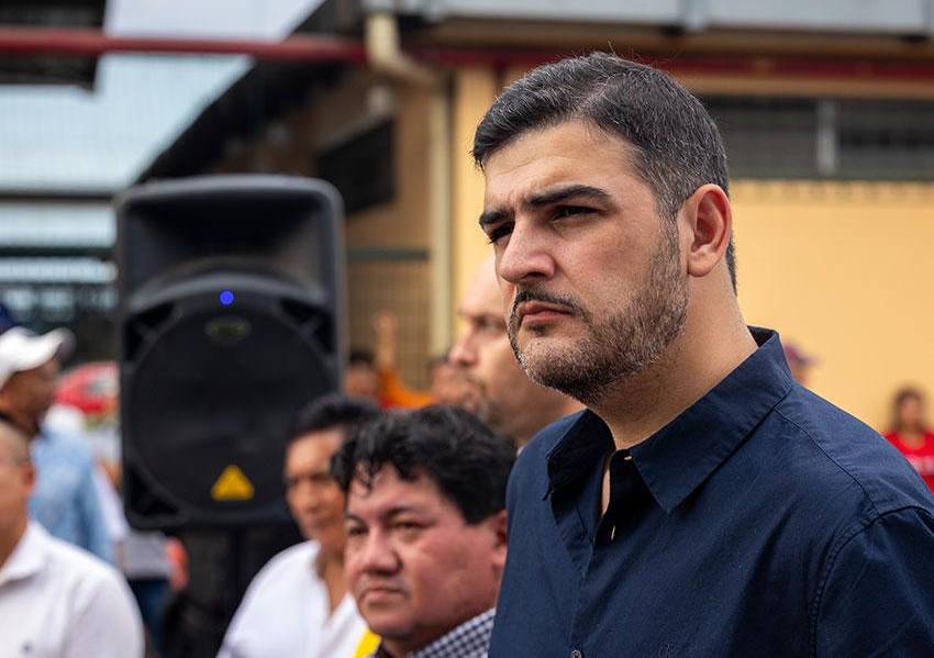 Aquiles Álvarez criticó al Gobierno, refiriéndose al caso Triple A y al ECU 911 durante enlace radial