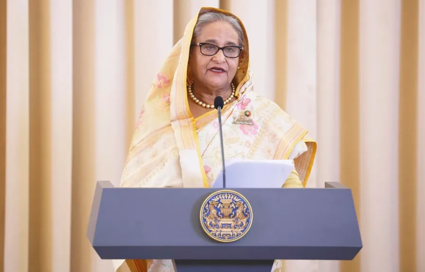 La estrepitosa caída de Sheikh Hasina, la mujer más poderosa de Bangladesh, que fue derrocada por un movimiento estudiantil