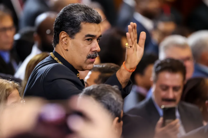 Nicolás Maduro refuerza vínculos con el nuevo mandatario Iraní