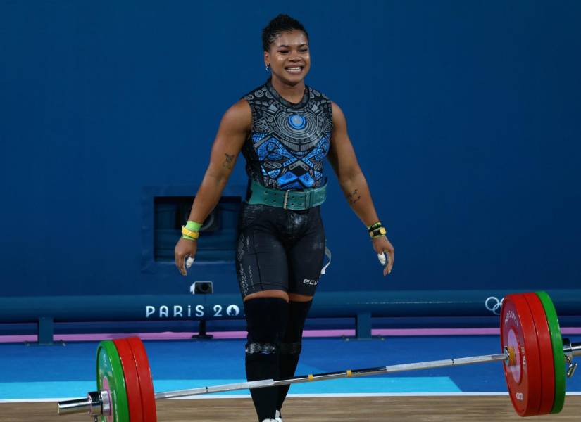 Angie Palacios consiguió medalla de bronce en halterofilia en la categoría de los 71 kilogramos