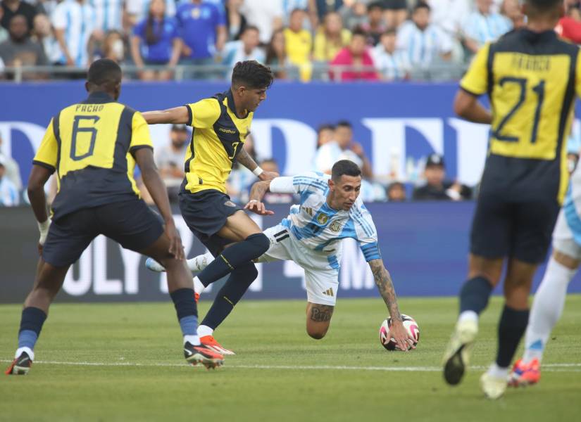 La selección de Ecuador no disparó al arco del Dibu Martínez durante los 90 minutos.
