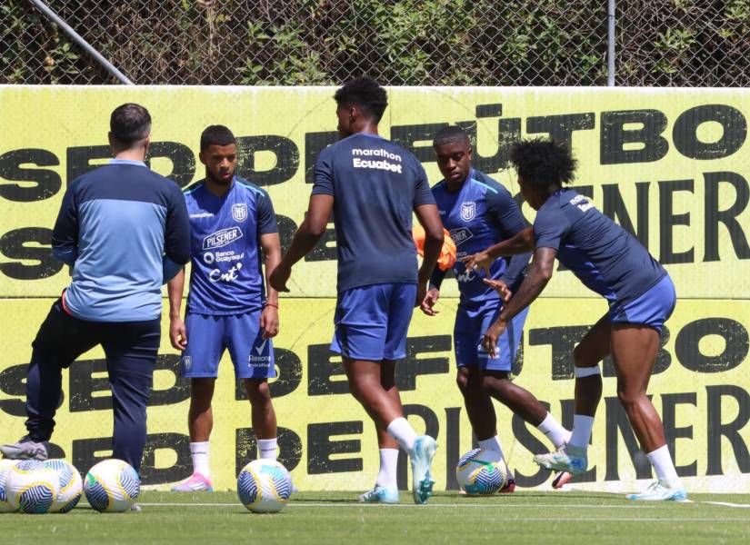 Entrenamiento de La Tri en la Casa de la Selección.