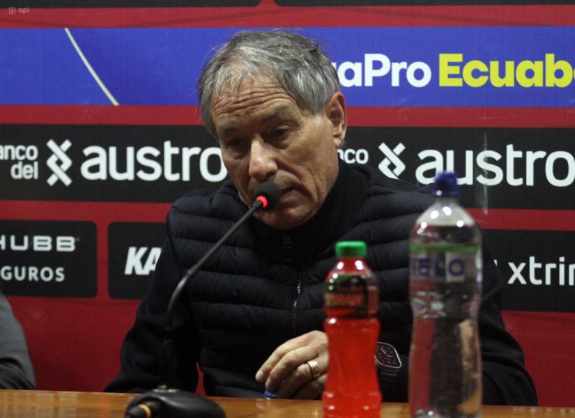 El entrenador de Barcelona SC, Ariel Holan, no piensa renunciar.