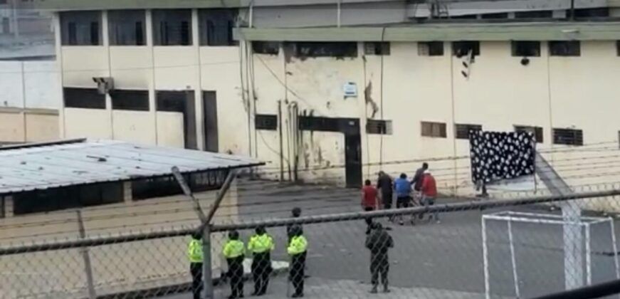 Un reo fue asesinado en la cárcel de Riobamba