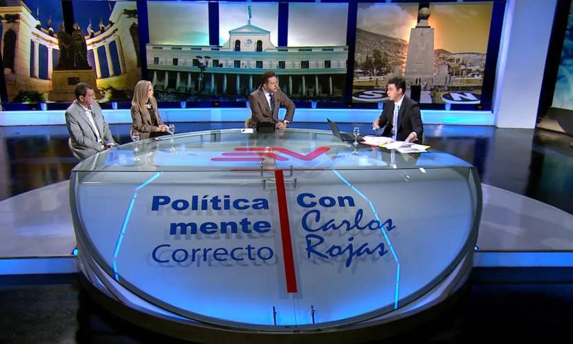 Set de Políticamente Correcto, programa dominical de Ecuavisa