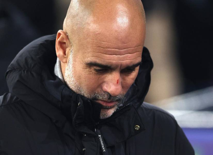 El entrenador del Manchester City, Pep Guardiola, en un momento del partido de la Liga de Campeones ante el Feyenoord.