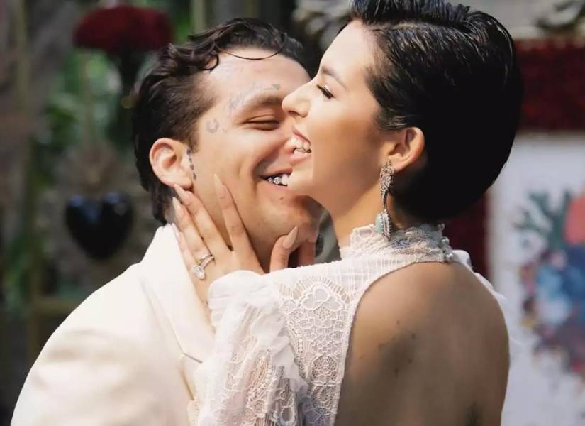 Imagen de archivo de Christian Nodal y Ángela Aguilar en su boda.