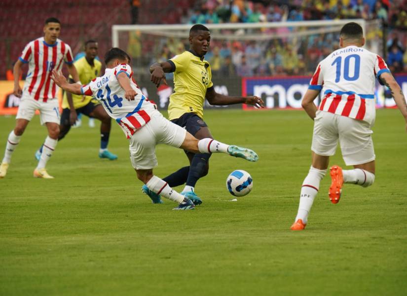 Moisés Caicedo lamentó el empate entre Ecuador y Paraguay